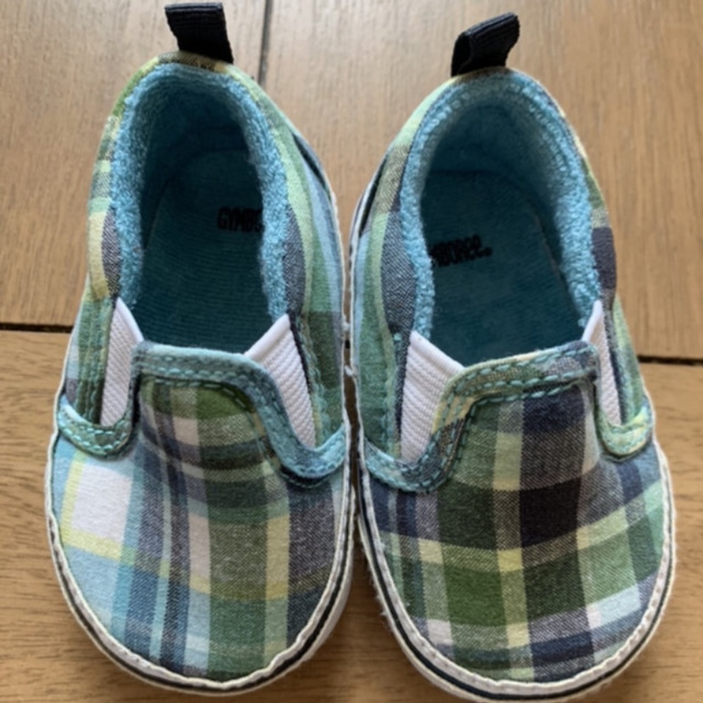 Gymboree Plaid Crib Shoes